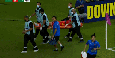 必发官方网站-官方：越南U23伤退中卫右膝前十字韧带撕裂，回国后接受手术