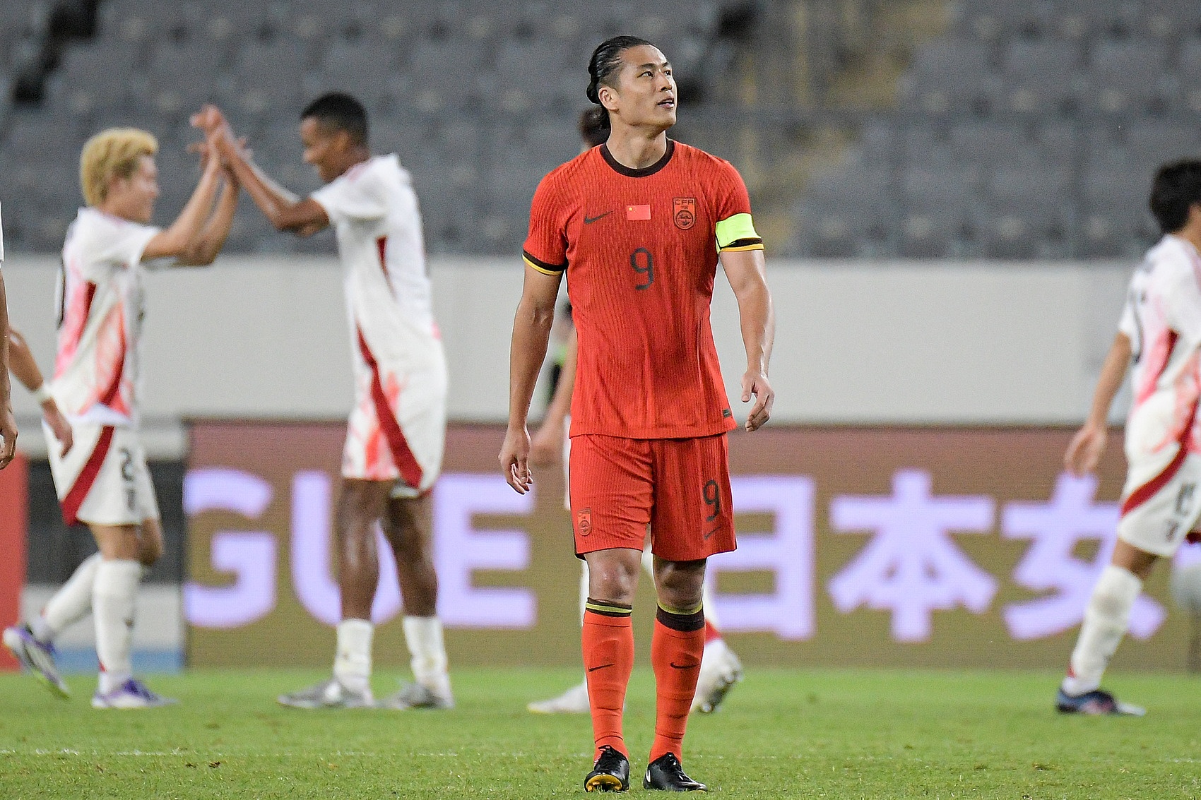 必发官方网站-记者：张玉宁腿部肌肉出现疲劳性损伤，因伤未出战乌兹别克斯坦