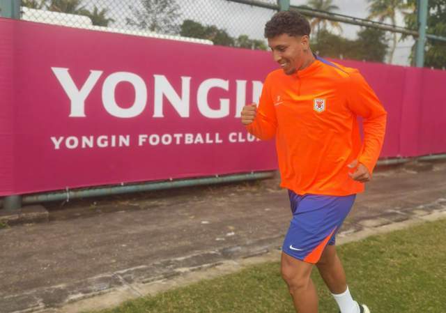 必发-泰山全华班出战，1-5韩国球队 4战0胜买乌郎破门 克雷桑归队开练