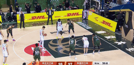 必发app-新疆男篮这也能输？最后时刻落后1分，竟4罚0中，球迷：真丢人啊